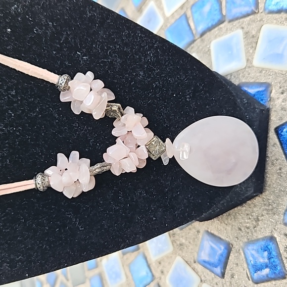 Quartz Necklace Silver tone Beads Suede Cord Customizable Length Light Pink W OS - Picture 4 of 5